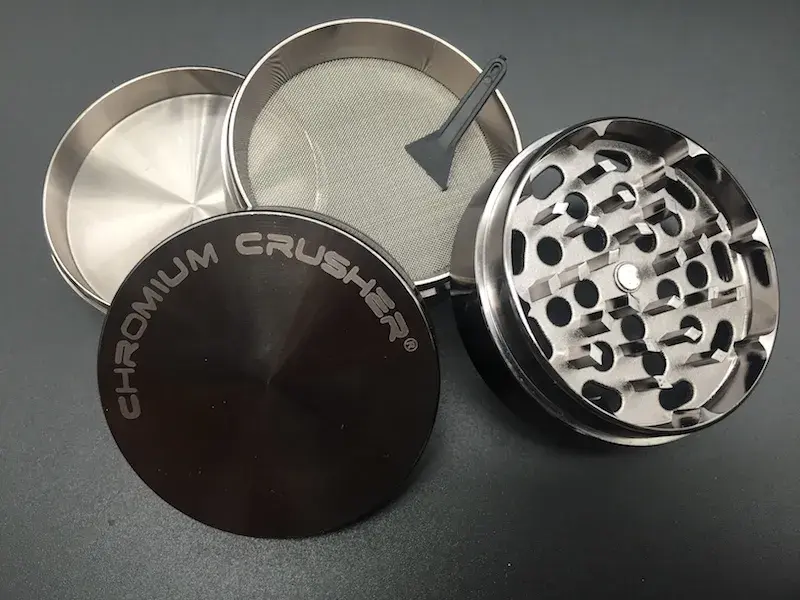 2.5" 4-Piece Grinder|Diamond Cut